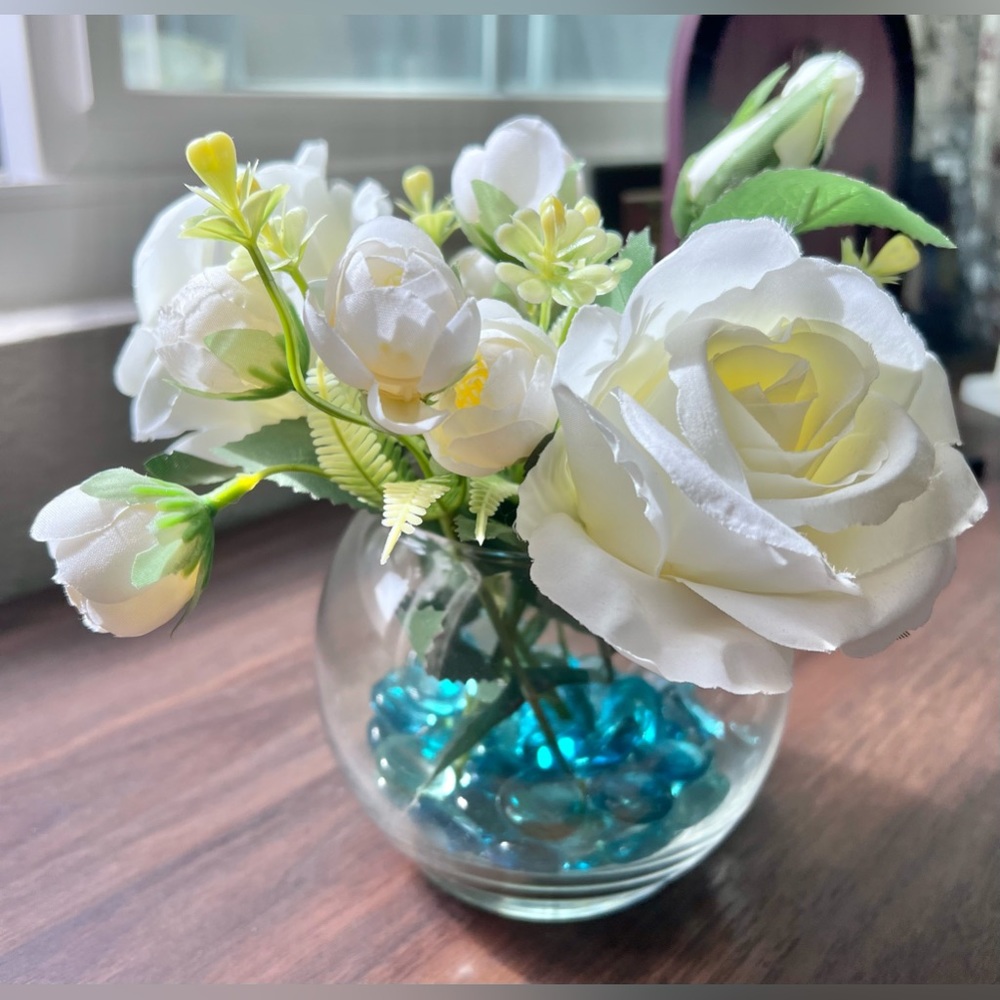 Faux Flowers White Roses in a Cute Round Glass Vase